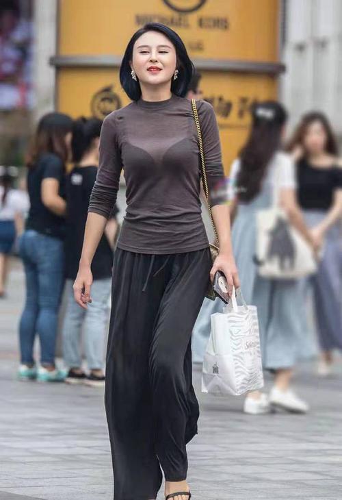 �ñ��Һ���ͨ�ҵ�����